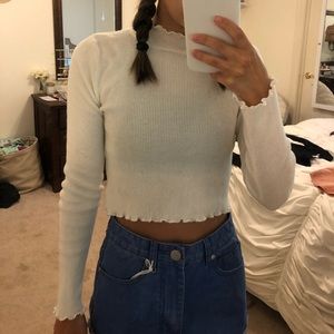 Lettuce trim white turtleneck